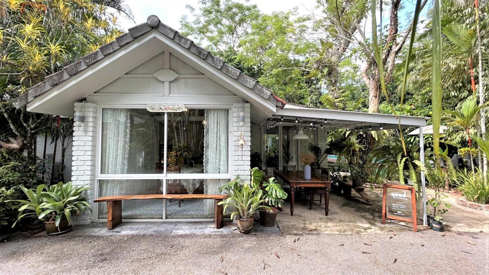 Blu Monkey Pooltara Krabi Hotel & Villas Pet Friendly Exterior photo